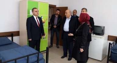 ERÜ Rektörü'nden hasta yakınlarına ziyaret