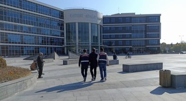 Firari savcı Kayseri'de yakalandı
