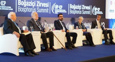 İlber Ortaylı 'Atatürk ve Dünya' panelinde konuştu