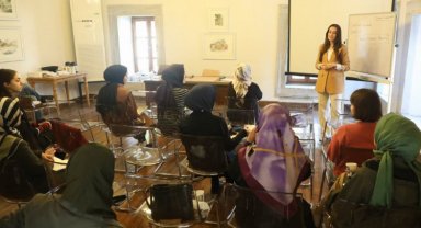 İstanbul Eyüpsultan'da 'Edebiyat Okulu'nda denemeler başladı