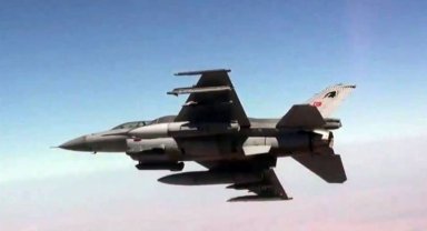 Jetler havalandı... Hedefler bombalanıyor!