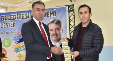 Kahramanmaraş Türkoğlu'nda 2 bin öğrenciye eğitim kartı