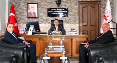 Kayseri Valisi'nden Özvatan'a çıkarma