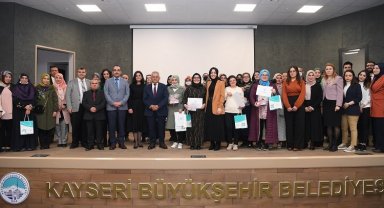 Kayseri'de Evlilik Akademisi'nde ders zili çalıyor