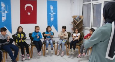Kocaeli Büyükşehir'den işaret dili atölyesi