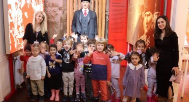 Kocaeli İzmit'teki 'Anı Evi' öğrencileri ağırladı