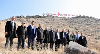 KTO yönetimi hatıra ormanına fidan dikti