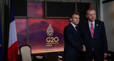 Macron ve Erdoğan görüştü