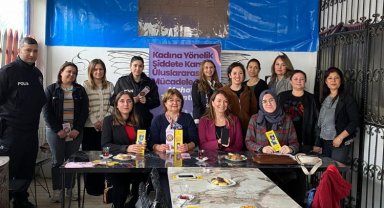 Manisa Gölmarmara'da kadınlara 'şiddetle mücadele' anlatıldı