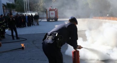Manisa'da İtfaiye ve Jandarma'dan yangın tatbikatı
