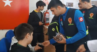 Manisa'da itfaiyecilik mesleğini ilk ağızdan dinlediler