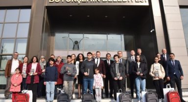 Manisa'da sınavlarda dereceye yapanlar ödüllendirildi