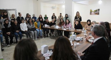 Mansur Yavaş gençlerle buluştu