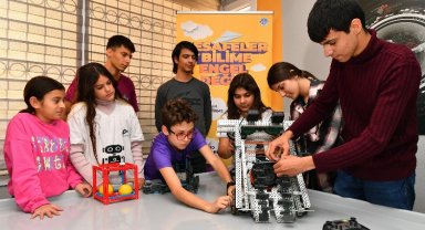 Mesafeler bilime engel değil