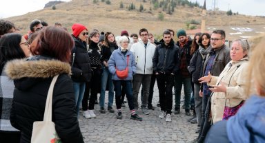 ODTÜ'lü oyuncular Kayaşehir'i gezdi