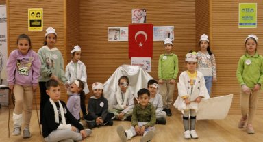 Sakarya'da drama öğrencilerinden Kızılay Haftası'na özel çalışma