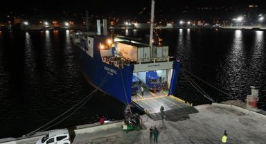 Ünye Limanı dünyaya açıldı! İlk sevkiyat Rusya'ya
