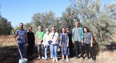 Üreticiye toprak ve yaprak analizi eğitimi