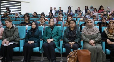 Vanlı kadınlara iş sağlığı eğitimi