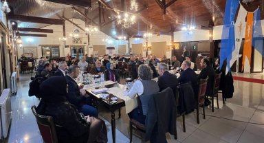 AK Parti Bursa teşkilatı sandık kurullarıyla buluşuyor