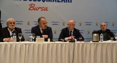 AK Parti Bursa'da kuruluşuna hizmet verenlerle buluşuyor