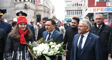 Atatürk'ün Kayseri'ye gelişine 'tarihi' tören