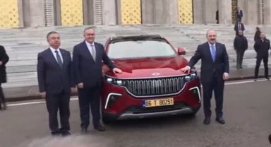 Bakan Varank, Meclis'e TOGG'la geldi