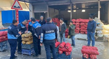 Bu nasıl iş? Depolarda patatesleri çürütüp, fiyatları uçurdular