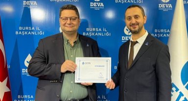 Bursa Gürsu'da DEVA bayrak değişimi yaptı