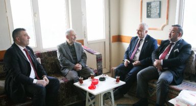 Bursa Kestel'de Saadet Partisi'nden eski Başkan'a nezaket