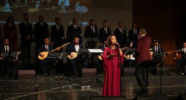 Bursa Merinos'ta türkü gecesi