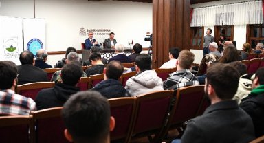 Bursa Osmangazi'de Şadırvanlı Han'da Jeopolitik Konferans