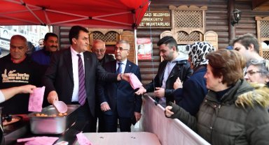 Bursa Osmangazili muhtarlardan 'Baba Dündar' için lokma hayrı