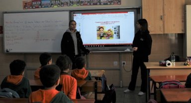 Bursa'da çocuklara 'medya' doğru okutuluyor