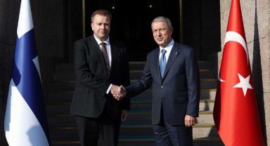 Finlandiya Savunma Bakanı Türkiye'de... Bakan Akar'dan 'güçlü TSK, güçlü NATO' vurgusu