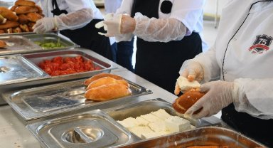 İstanbul Beylikdüzü'nde sosyal yardımlar sürüyor