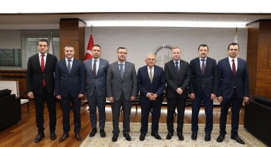 Kayseri protokolünden Büyükkılıç'a ziyaret