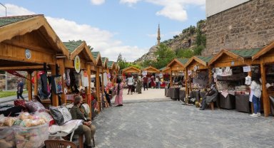 Kayseri Talas'ta 'Maharetli Eller' görücüye çıkıyot