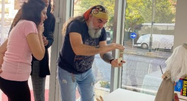 Kocaeli'de İzmit Çarşısı üreticileri ürün fotoğraflıyor