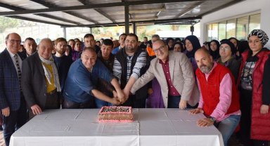 Kocali Bizimköy'de engeller dayanışma ile kalkıyor