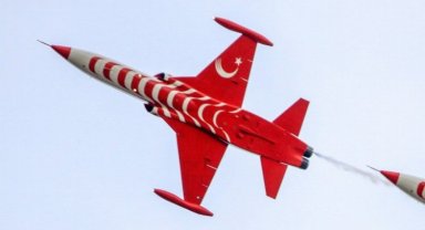 Konya'da Türk Yıldızları ekibine ait uçak düştü!