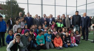 Kütahya Siner'e halı saha müjdesi