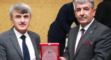 Kütahya'da bilge yönetmen unutulmadı