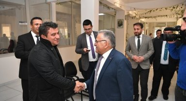 Memduh Büyükkılıç kursiyerlerle buluştu