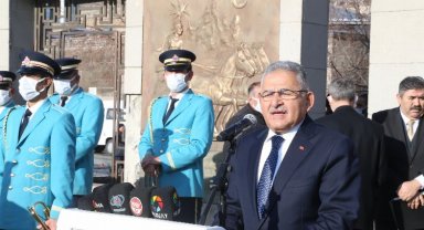 Memduh Büyükkılıç'tan Atatürk mesajı