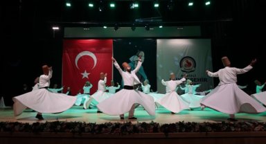 Mevlana Ayin-i Şerif ile anıldı