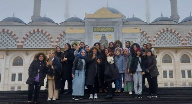 Mudanya'da Diyanet'ten liseli kız öğrencilere İstanbul turu