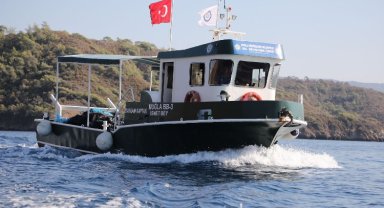 Muğla sahillerinde 'atk su' mesaisi