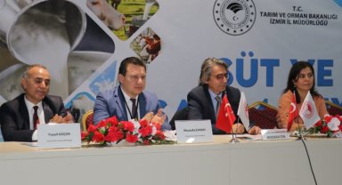 Süt üreticilerinden İzmir'de 'süt ve sağım hijyeni' paneli