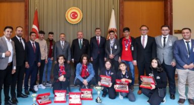 Tokat Zileli mucit gençler TBMM'de